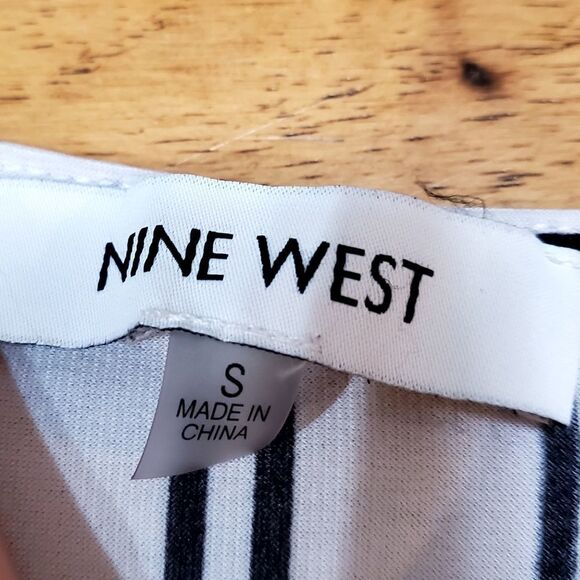 🔺️Nine West Black & White Striped Asymmetric Sleeveless Top Small - Picture 5 of 8